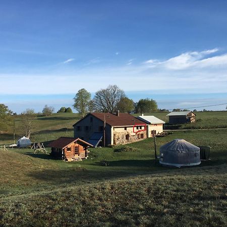 Gite Rural La Grange En Pleine Nature A La Pesse Bagian luar foto